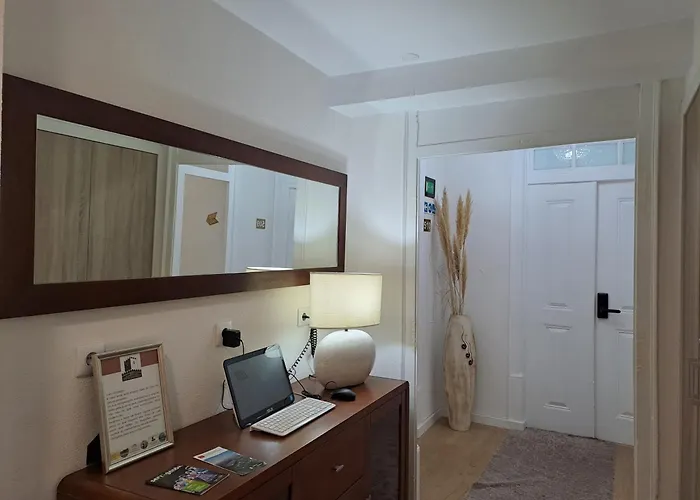 Alojamento de Acomodação e Pequeno-almoço Vista Castelo 3*